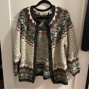 VINTAGE WOOL CARDIGAN